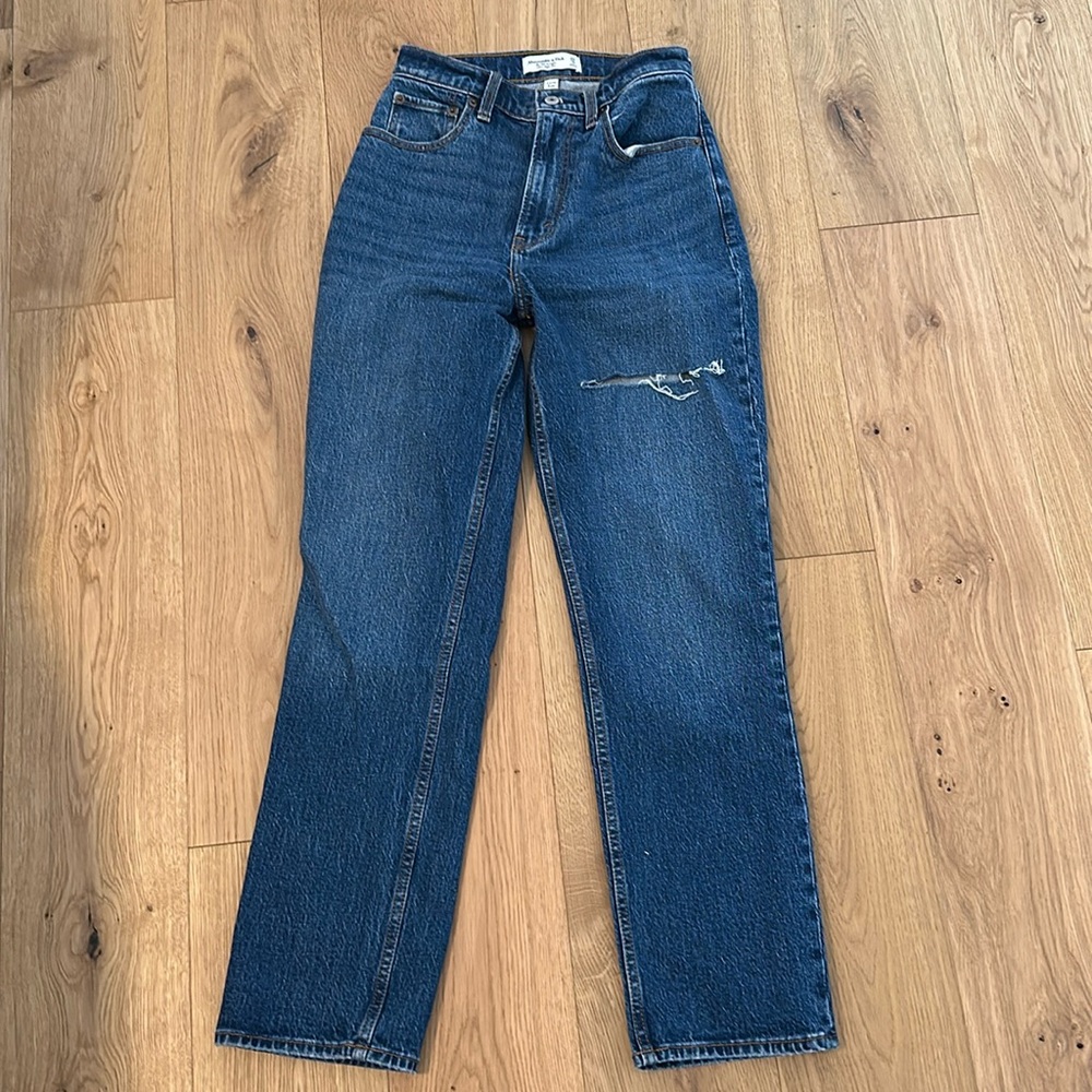 Abercrombie & Fitch The 90’s Straight Ultra High Rise Curve Love